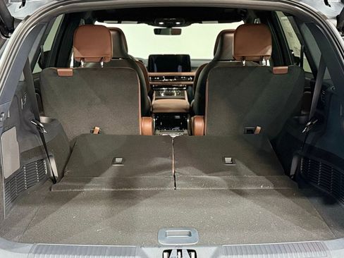 New 2026 Lincoln Aviator Reserve AWD/4WD image 41
