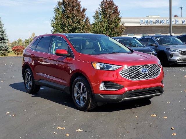 Certified 2024 Ford Edge SEL w/ Convenience Package AWD/4WD image 2