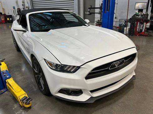 Used 2015 Ford Mustang GT Premium w/ Equipment Group 401A RWD image 2