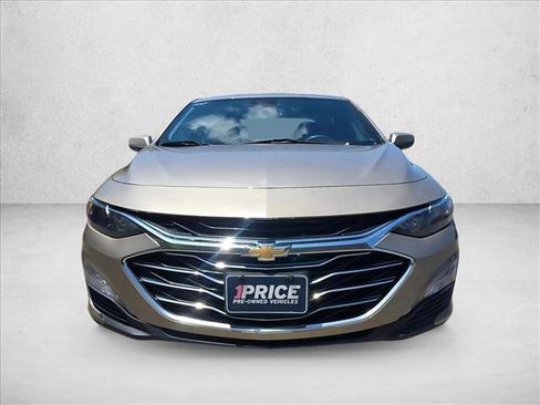Used 2023 Chevrolet Malibu LT FWD image 2