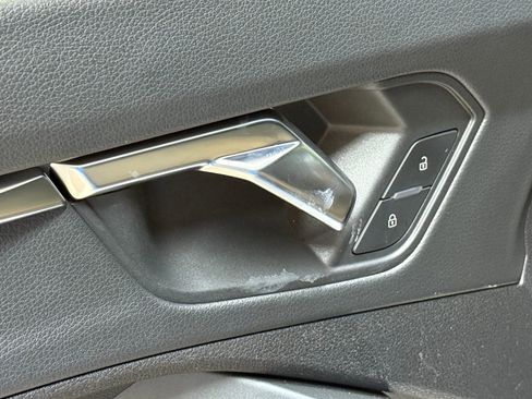 Used 2020 Audi Q3 2.0T Premium Plus w/ Premium Plus Package image 23