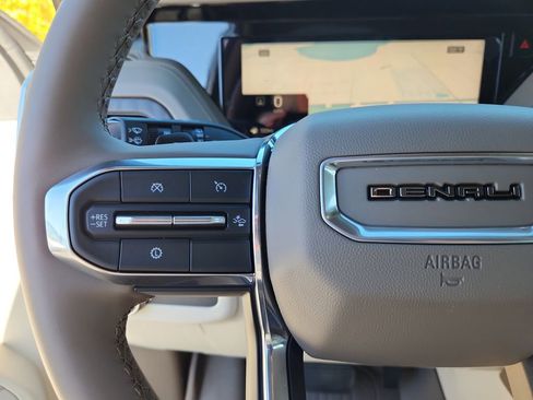 New 2026 GMC Yukon XL Denali image 17