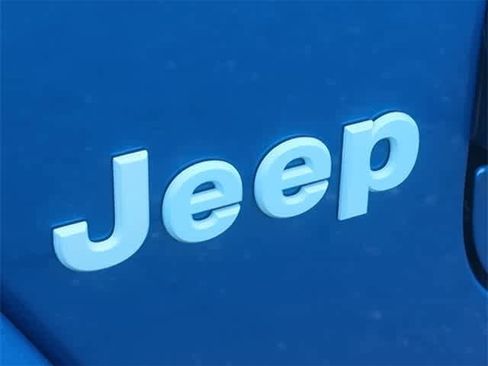 Used 2022 Jeep Gladiator Sport image 12