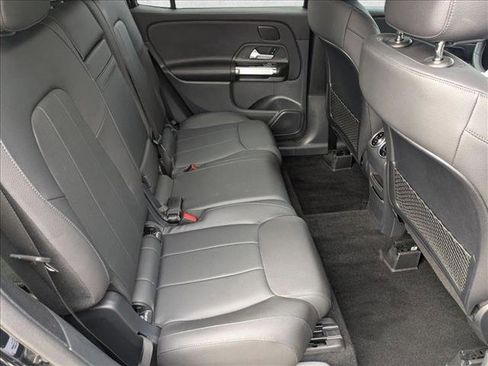 Certified 2025 Mercedes-Benz GLB 250 image 21