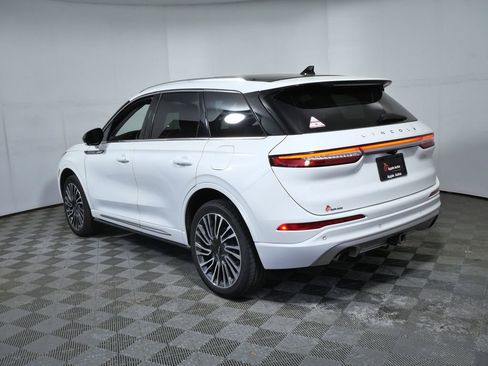 Certified 2022 Lincoln Corsair AWD w/ Premium Package image 6