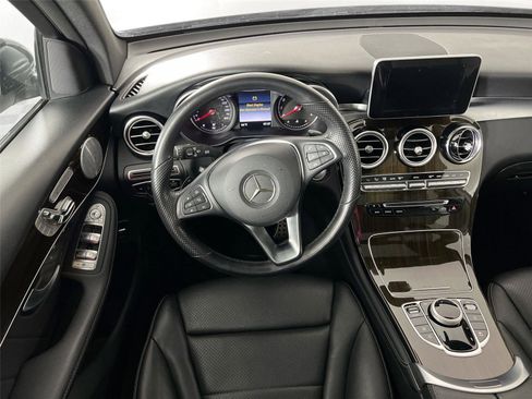 Certified 2019 Mercedes-Benz GLC 300 4MATIC image 21