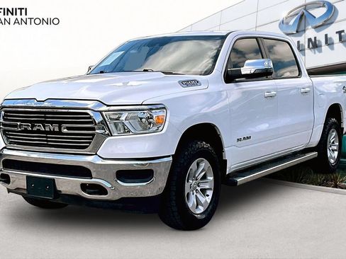 Used 2023 RAM 1500 Laramie w/ Off Road Group AWD/4WD image 14