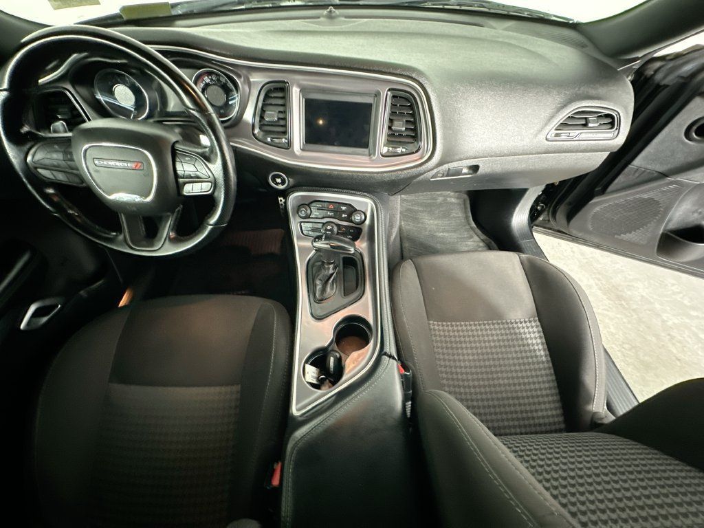 Used 2021 Dodge Challenger R/T RWD image 10