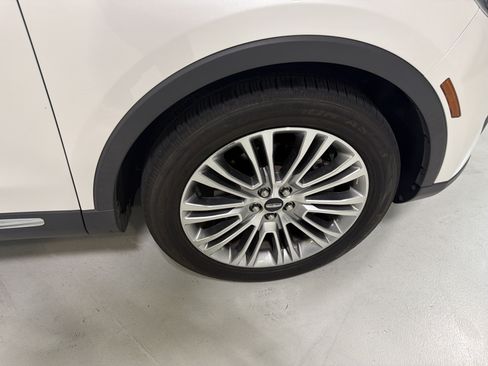 Used 2018 Lincoln MKX Reserve w/ Lincoln MKX Climate Package FWD image 14