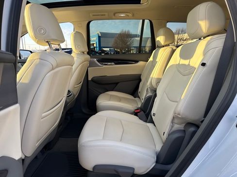 Certified 2023 Cadillac XT6 Premium Luxury image 15