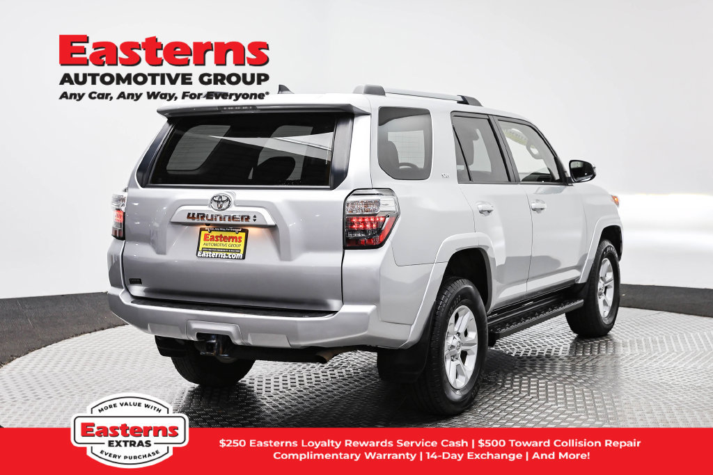 Used 2024 Toyota 4Runner SR5 AWD/4WD image 6