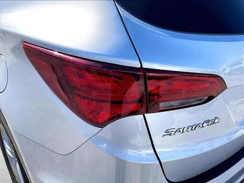 Used 2017 Hyundai Santa Fe Sport image 28