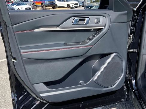 Certified 2025 Ford Explorer ST-Line w/ Premium Package image 22