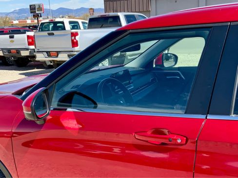 Used 2024 Mitsubishi Outlander SE image 11