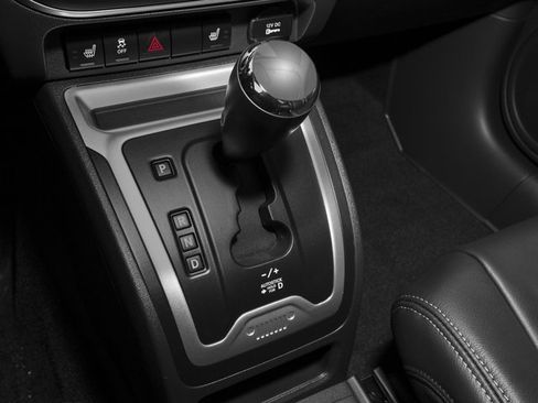 Used 2016 Jeep Compass Sport w/ Power Value Group FWD image 13
