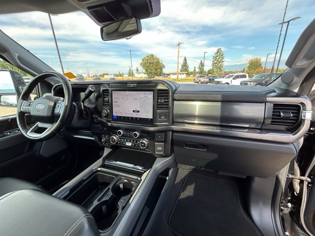 Used 2026 Ford F350 Lariat w/ Black Appearance Package AWD/4WD image 35
