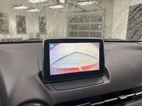 Used 2017 Toyota Yaris iA image 38