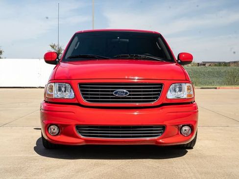 Used 2004 Ford F150 Lightning RWD image 7