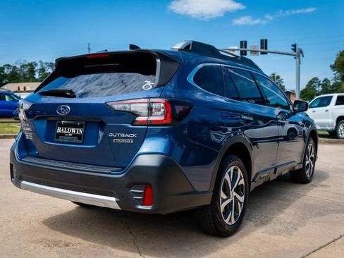Used 2021 Subaru Outback Touring AWD/4WD image 18