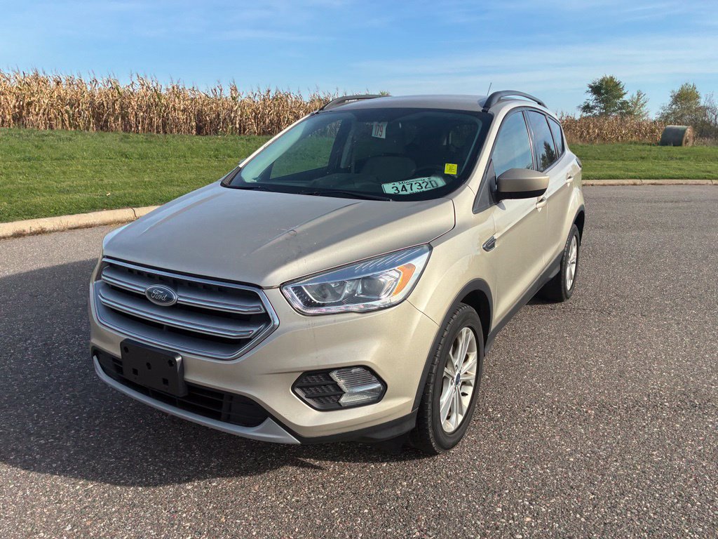 Used 2017 Ford Escape SE w/ Equipment Group 201A FWD image 4