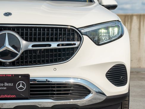 Used 2026 Mercedes-Benz GLC 300 4MATIC image 7