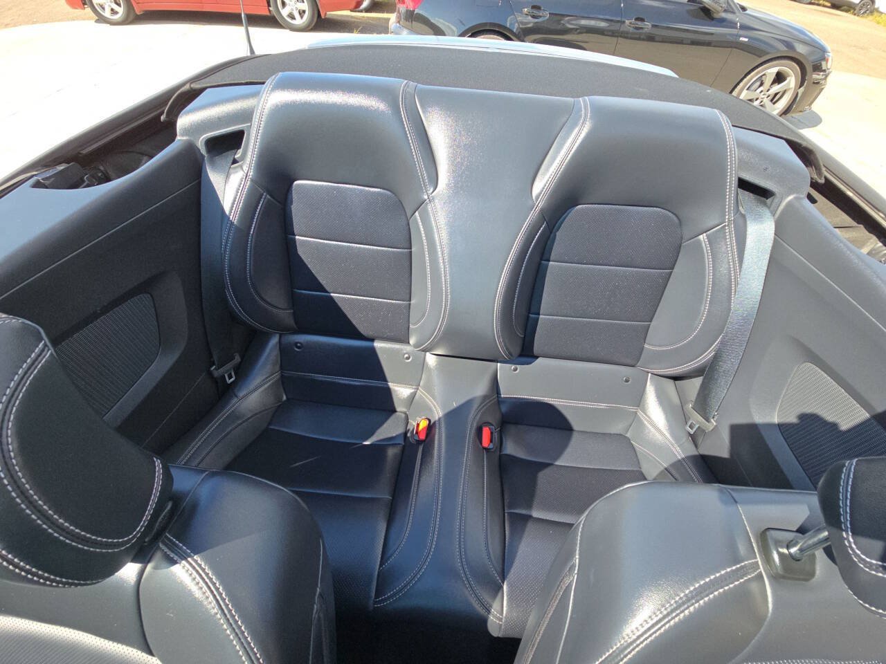 Used 2025 Ford Mustang Premium RWD image 13