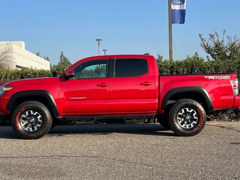 Used 2021 Toyota Tacoma TRD Off-Road image 6