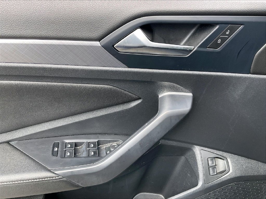 Used 2024 Volkswagen Jetta SE FWD image 34