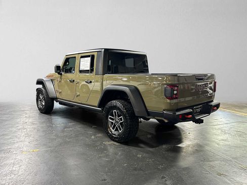 Used 2026 Jeep Gladiator Mojave AWD/4WD image 5