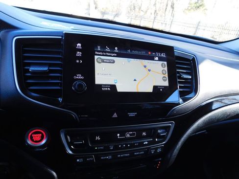 Used 2022 Honda Pilot Touring image 7