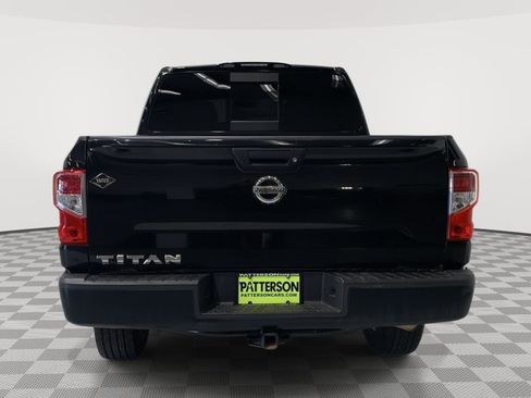 Used 2017 Nissan Titan S image 3