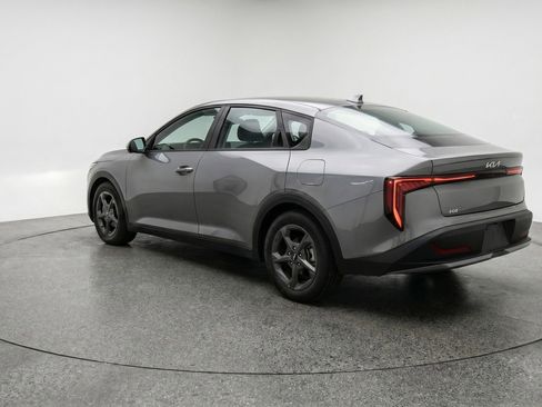 Used 2025 Kia K4 FWD image 6