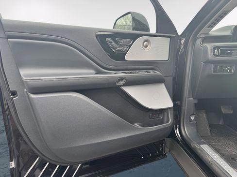 New 2026 Lincoln Aviator Reserve AWD/4WD image 10