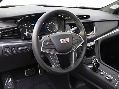 New 2025 Cadillac XT5 Sportv w/ LPO, Red Accent Package AWD/4WD image 11