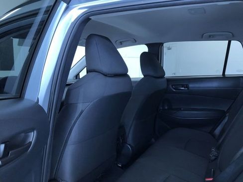 Certified 2025 Toyota Corolla Cross LE image 19