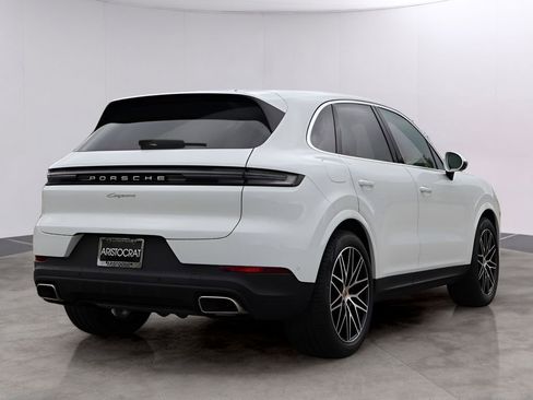 New 2026 Porsche Cayenne AWD/4WD image 8