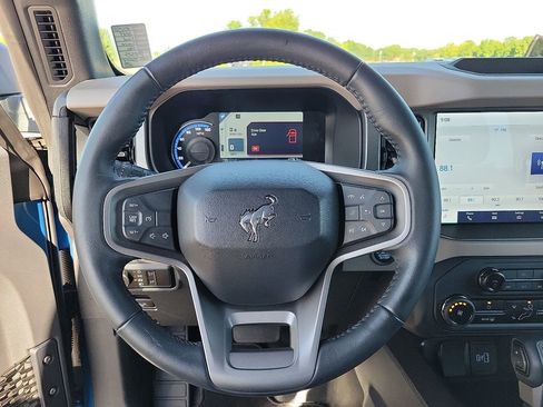 Used 2024 Ford Bronco Big Bend image 19