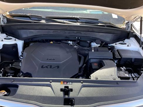 Used 2024 Kia Telluride SX Prestige image 9