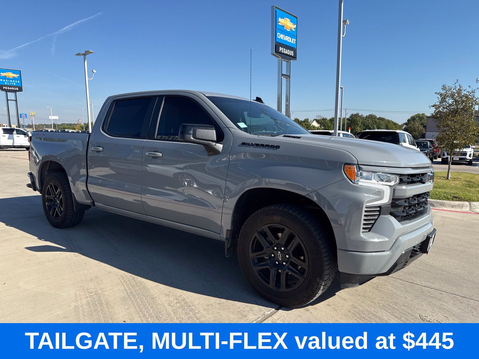Used 2024 Chevrolet Silverado 1500 RST w/ Convenience Package II AWD/4WD image 7