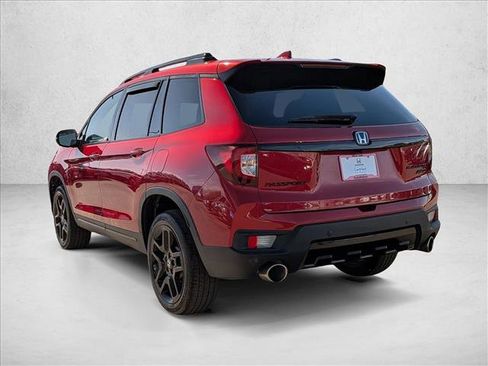 Certified 2025 Honda Passport Black Edition image 8