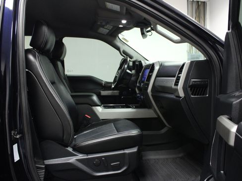 Used 2021 Ford F250 Lariat w/ Lariat Ultimate Package AWD/4WD image 16