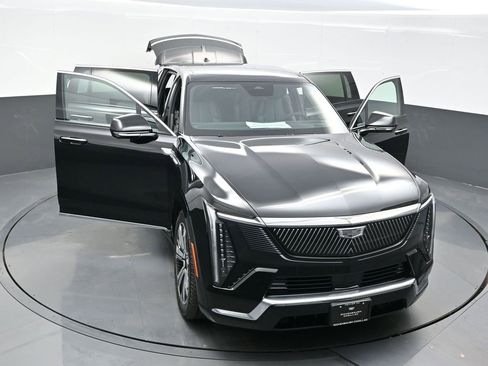 New 2025 Cadillac Escalade IQ Luxury 1 image 25