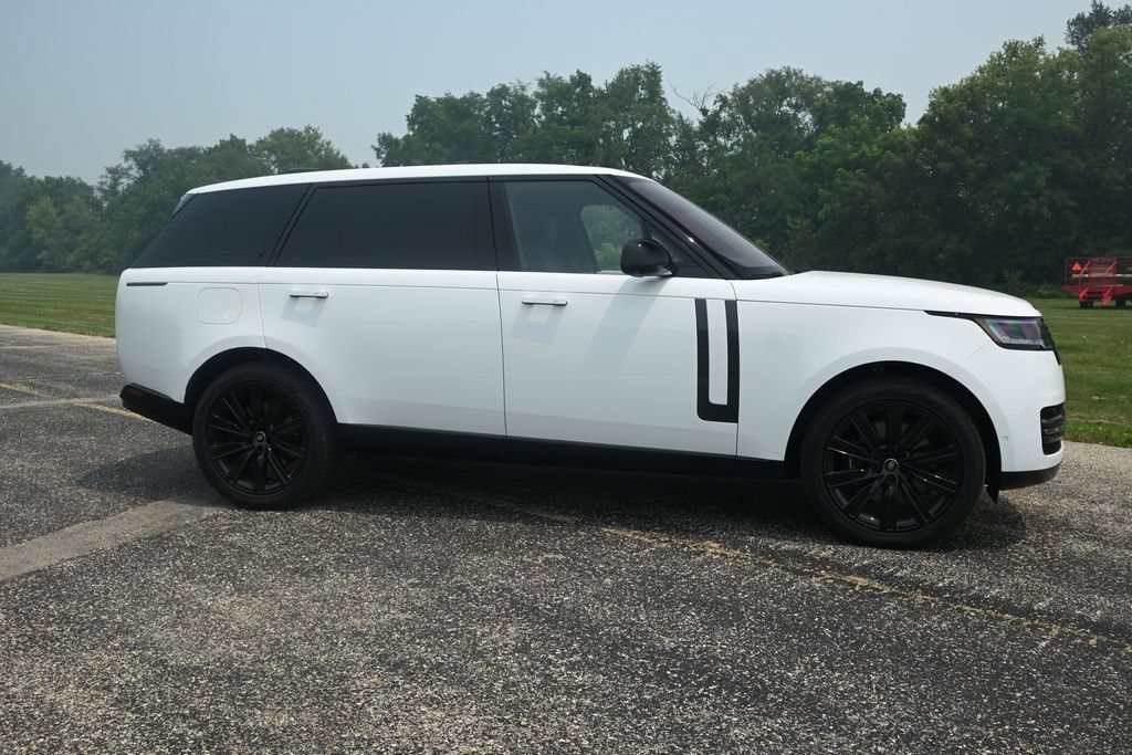 Used 2023 Land Rover Range Rover Long Wheelbase SE AWD/4WD image 6
