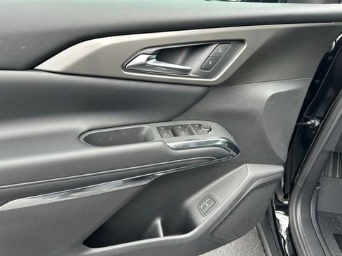 New 2026 Chevrolet Traverse LT w/ LPO, Floor Liner Package image 8