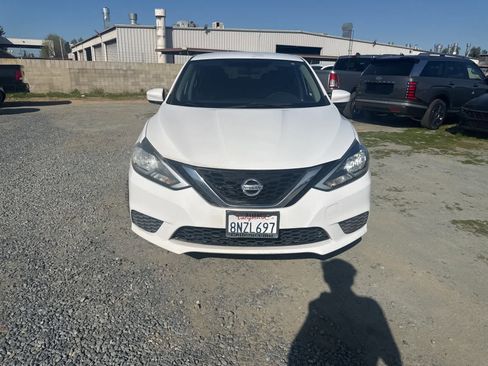 Used 2017 Nissan Sentra S image 2