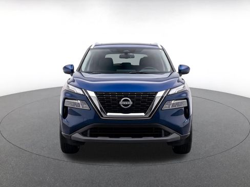 Used 2026 Nissan Rogue SV FWD image 2