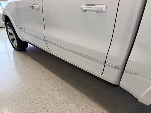 Used 2021 RAM 1500 Limited w/ Body Color Bumper Group AWD/4WD image 10