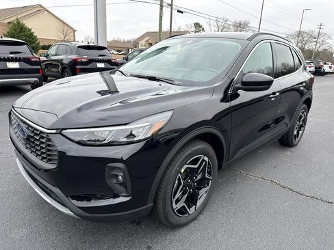 New 2026 Ford Escape Platinum image 4