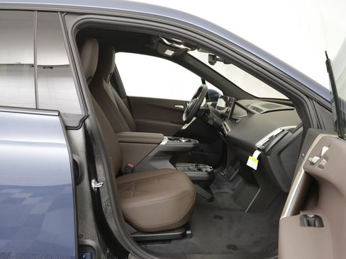 New 2026 BMW iX xDrive45 image 22