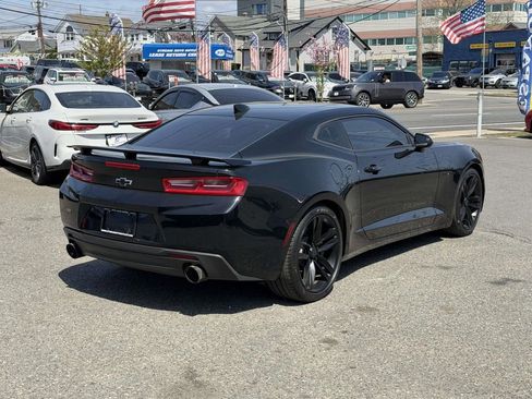 Used 2018 Chevrolet Camaro SS RWD image 7